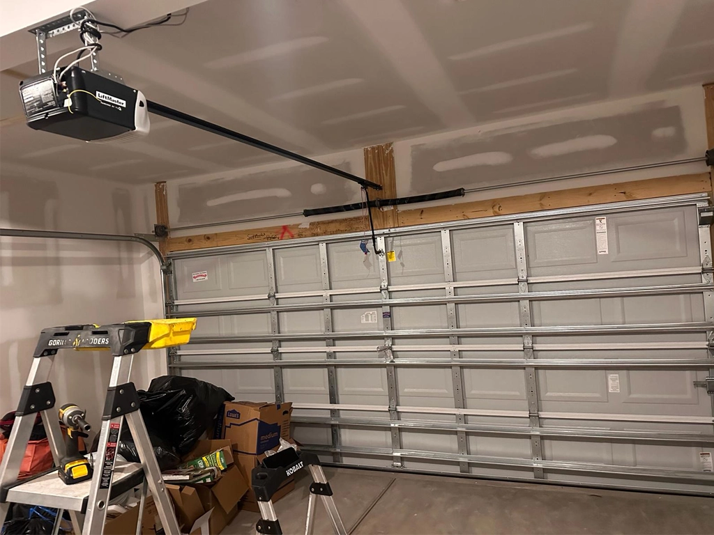 Emergency Garage Door Repair Services in Charleston, SC Emergency Garage Door Repair Services in Charleston, SC